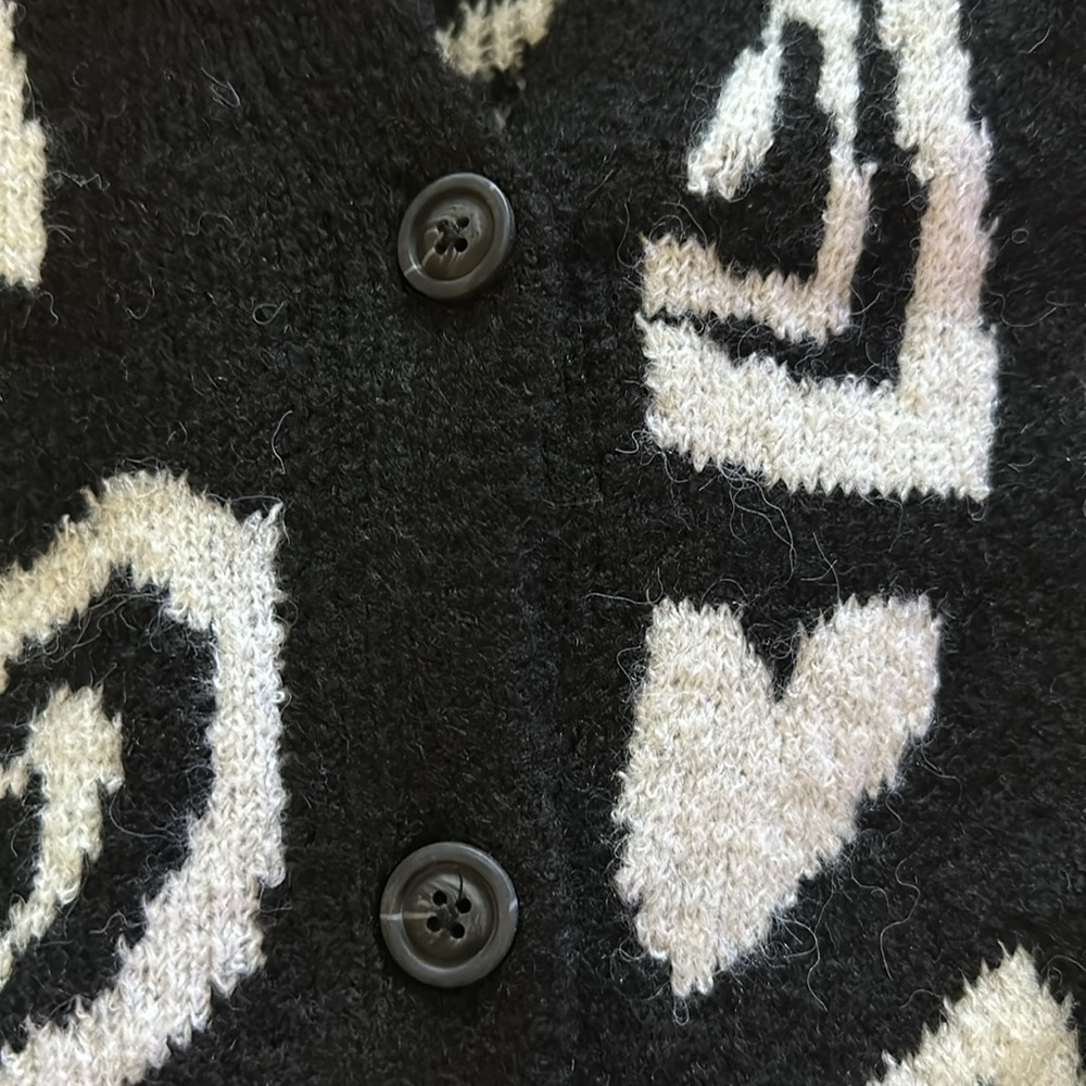 Cupcakes & Cashmere Valentine's Heart Cardigan - Picture 6 of 7